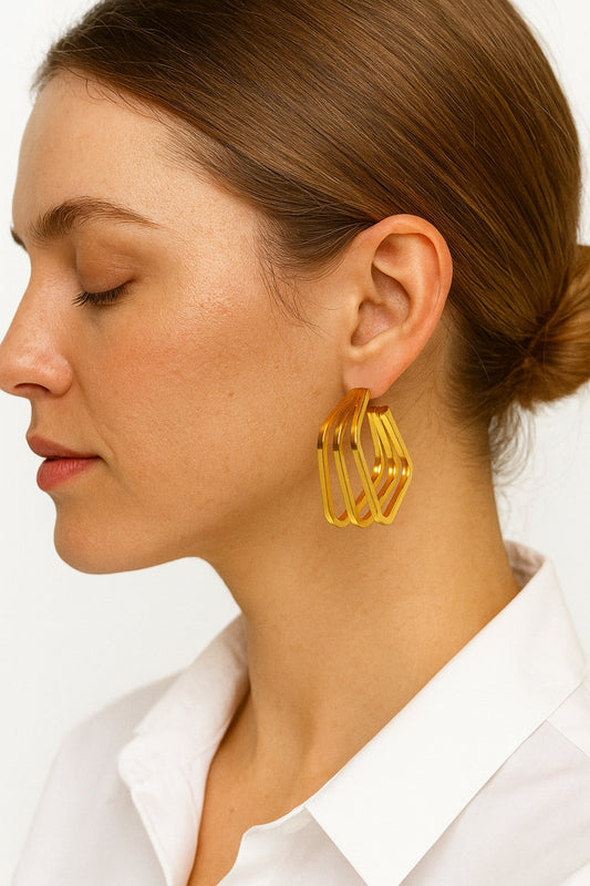 LAYERED SQUARE HOOPS
